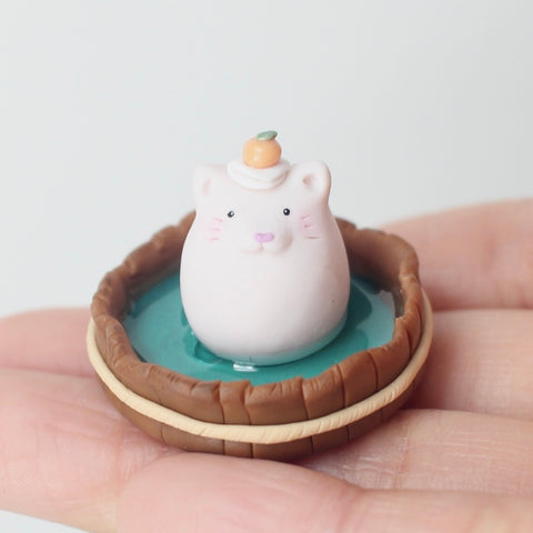 Mini Kitty Onsen