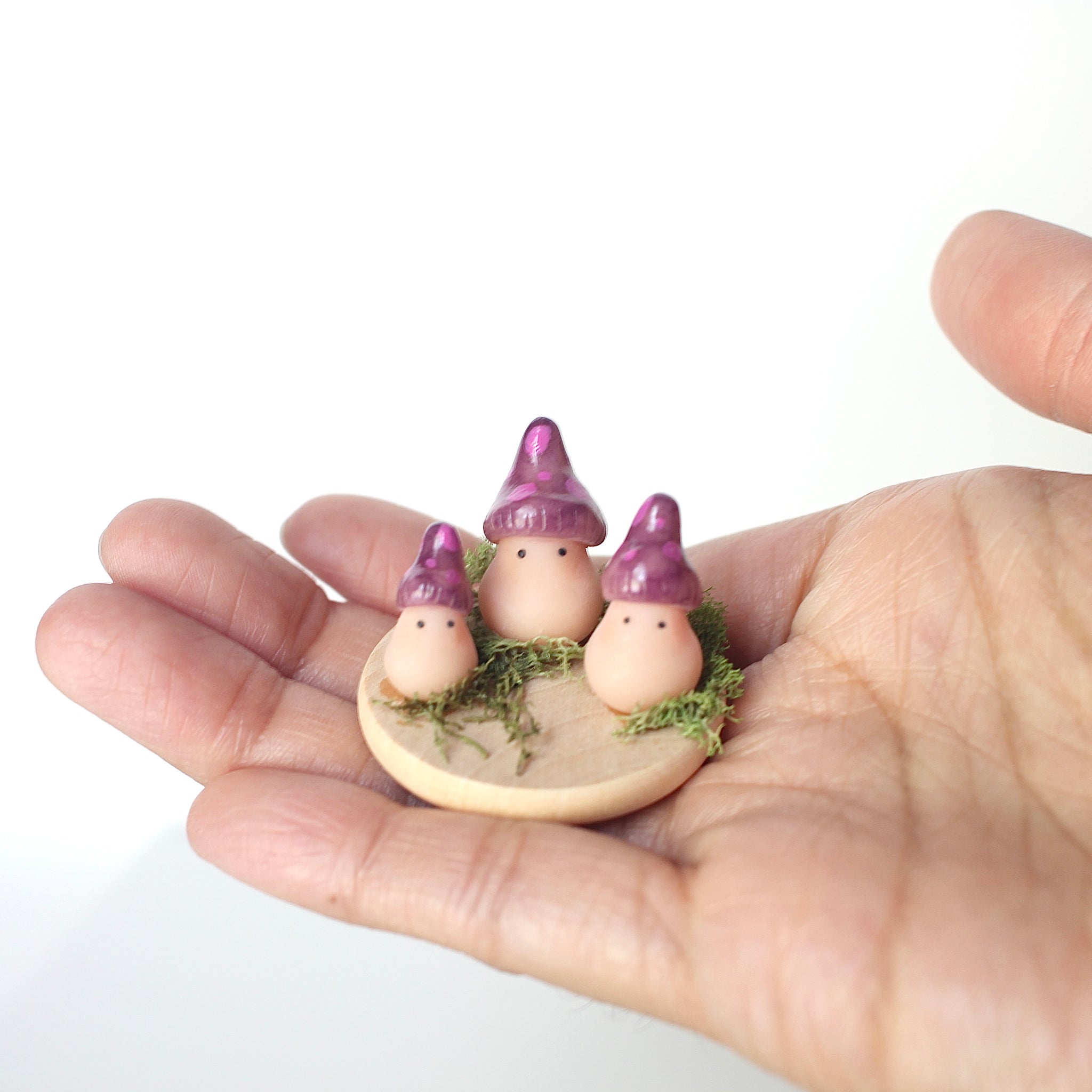 Mini Mossy Shroom Family (Purple)